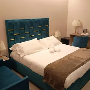 Bed and breakfast Suites&rooms Piazza Dei Martiri, CTA